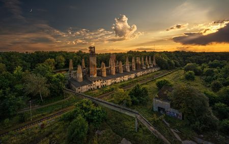 Schachtofenbatterie von oben bei abendlicher Stimmung